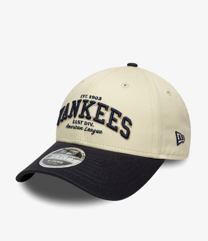 Casquette New Era 9FORTY M-Crown New York Yankees MLB Wordmark Beige clair NE1808