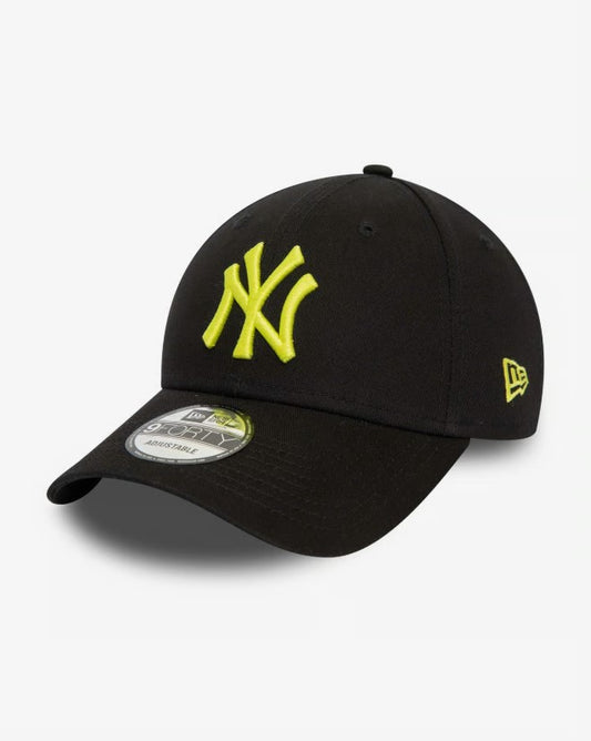 Casquette New Era League Essential 9FORTY NY Yankees noire et jaune NE5203