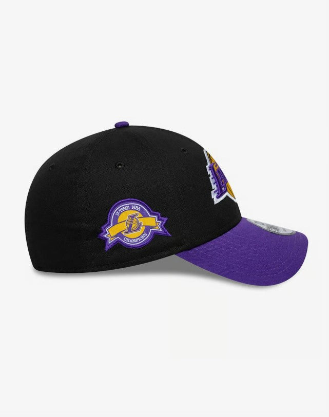 Casquette New Era NBA Side Patch 9FORTY Los Angeles Lakers noir violet jaune NE7447