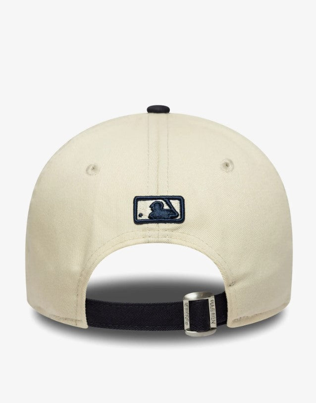 Casquette New Era 9FORTY M-Crown New York Yankees MLB Wordmark Beige clair NE1808