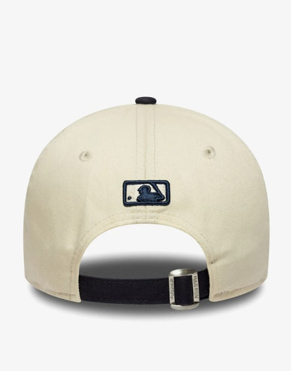 Casquette New Era 9FORTY M-Crown New York Yankees MLB Wordmark Beige clair NE1808